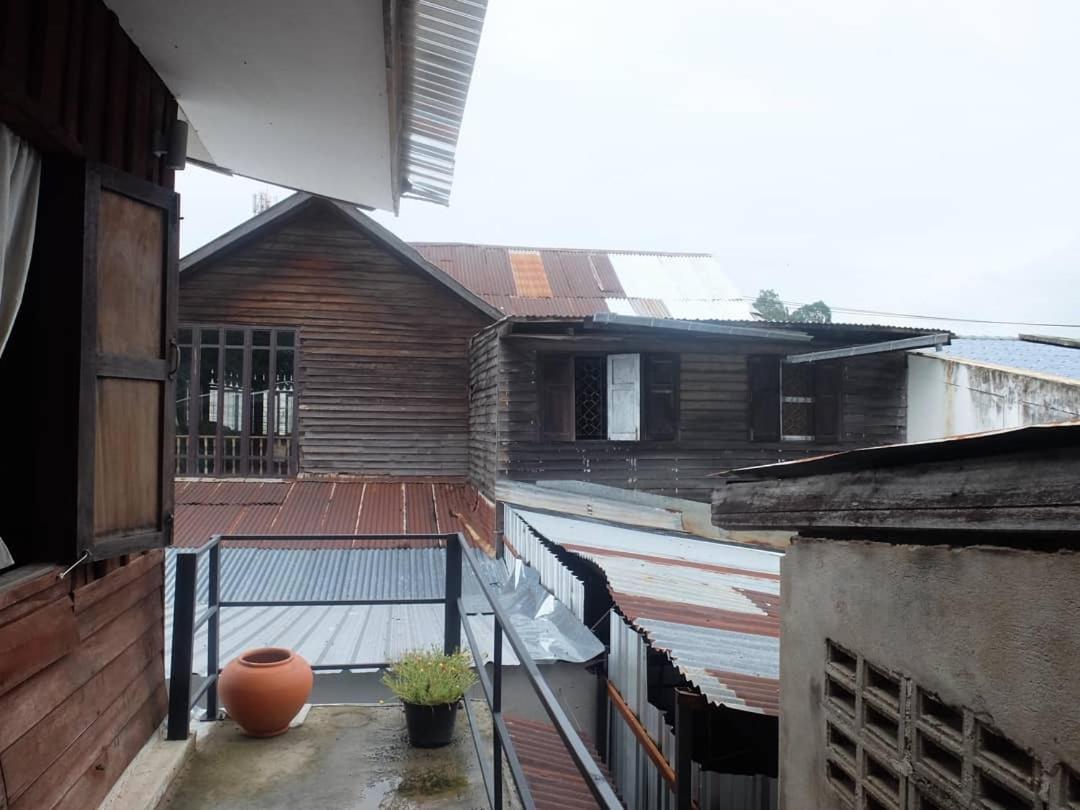 Iamwarin Mini Hostel Warin Chamrap Exterior photo