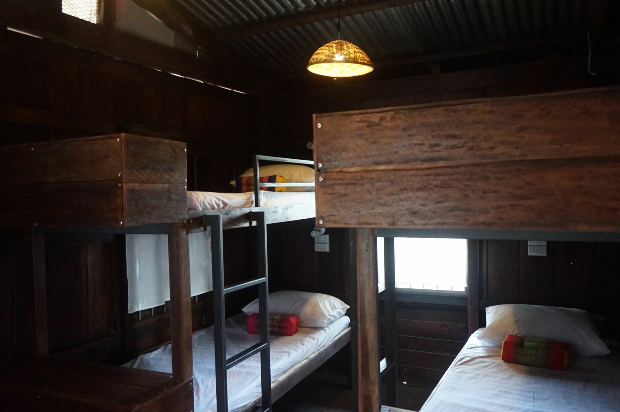 Iamwarin Mini Hostel Warin Chamrap Exterior photo